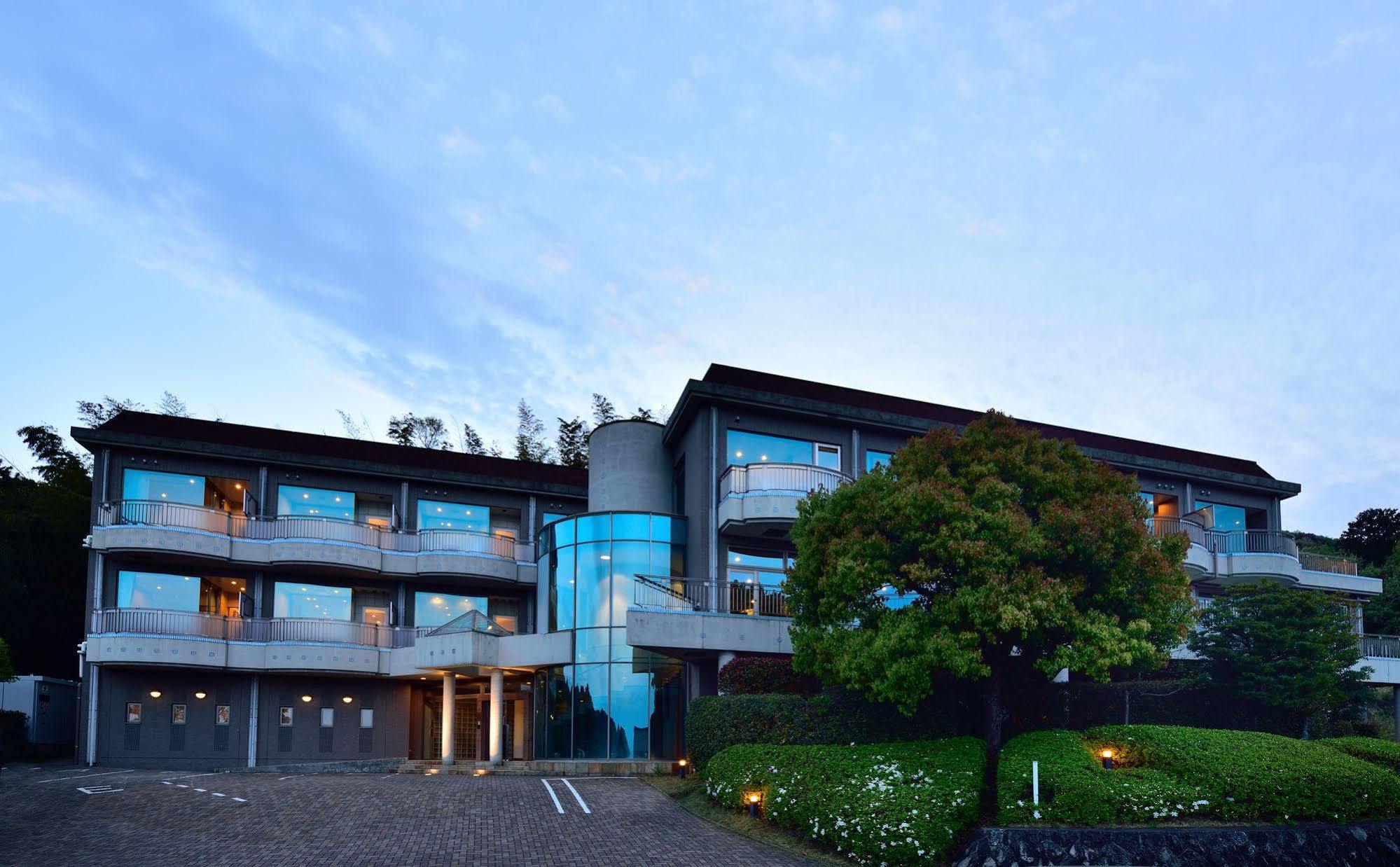 Auberge Fontaine Bleau Atami Atami  Exterior photo